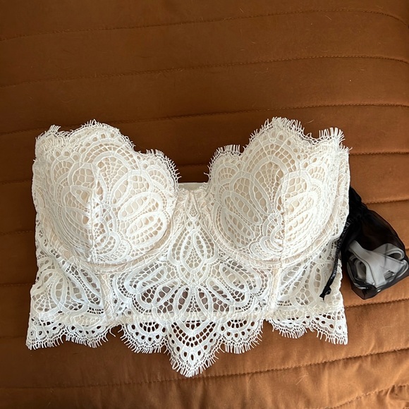Victoria's Secret Other - Victoria’s Secret Dream Angels Lace Bustier Corset Bra Strapless 32D White/Ivory